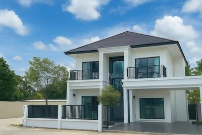 ขาย - บ้านสองชั้น 4 ห้องนอนทำเลทองในพัทยา, ชลบุรี