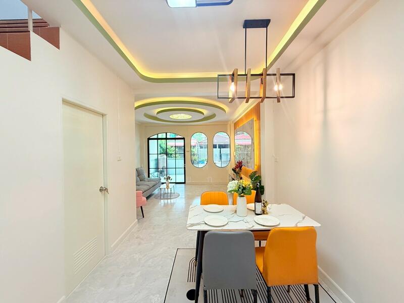 ขาย - ทาวน์เฮ้าส์ ตกแต่งใหม่ หมู่บ้าน กิตติชัยวิลล่า 7 แขวงคู้ฝั่งเหนือ เขตหนองจอก คู้ซ้าย มีเฟอร์นิเจอร์, กรุงเทพ