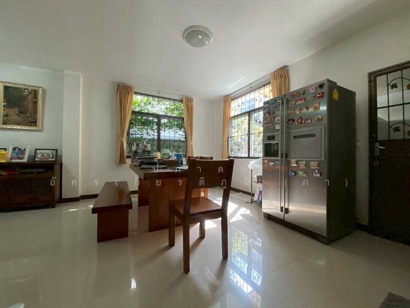ขายทาวน์เฮ้าส์ 2 ชั้น หลังริม ม.จิราวดี ซอยนนทบุรี 8 | บ้านสภาพดี พร้อมอยู่ ทำเลดี ใกล้เมือง, Nonthaburi, Bang Kra So, Muang Nonthaburi, Nonthaburi, 2 Bedrooms, 108 sqm, Townhouse For Sale, by ปภาดา อัครเกียรติภูมิ (ภา), 60229290 - DDproperty.com