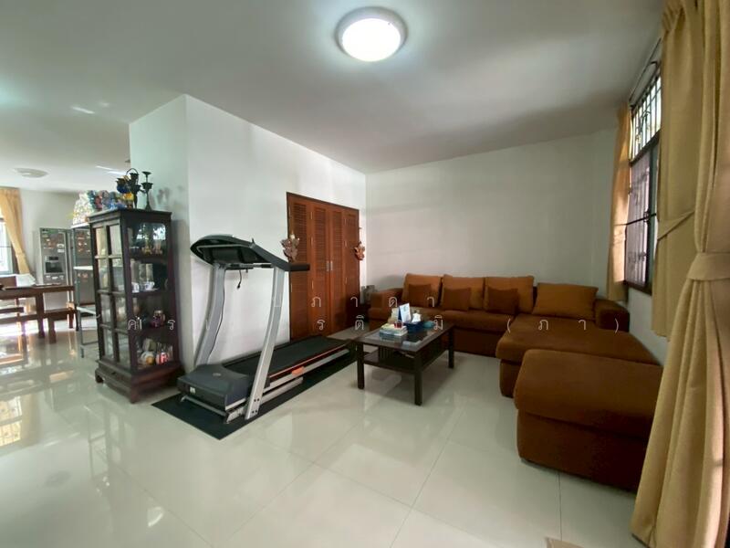 ขายทาวน์เฮ้าส์ 2 ชั้น หลังริม ม.จิราวดี ซอยนนทบุรี 8 | บ้านสภาพดี พร้อมอยู่ ทำเลดี ใกล้เมือง, Nonthaburi, Bang Kra So, Muang Nonthaburi, Nonthaburi, 2 Bedrooms, 108 sqm, Townhouse For Sale, by ปภาดา อัครเกียรติภูมิ (ภา), 60229290 - DDproperty.com