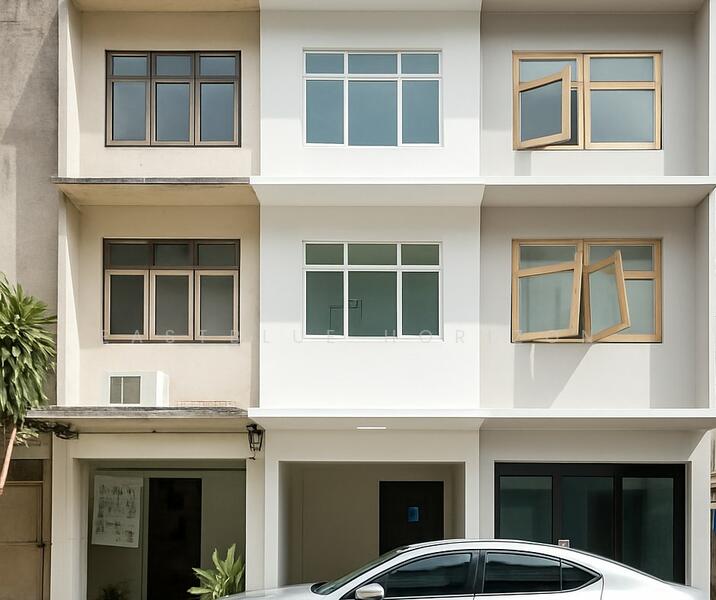 ให้เช่า - Shophouse Area Sathorn, กรุงเทพ