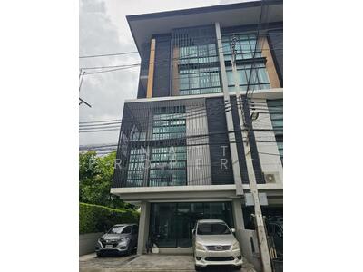 ขาย - Premium Place Ekamai-Ramindra 2 Sukhonthasawat : พรีเมี่ยมเพลส เอกมัย-รามอินทรา 2 สุคนธสวัสดิ์, กรุงเทพ