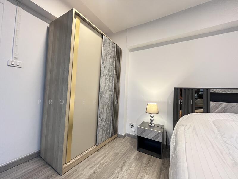 ขาย - มหาดไทย คอนโดเทล (Mahadthai Condotel), กรุงเทพ