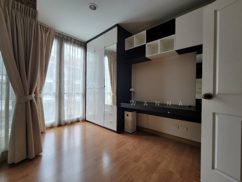 ให้เช่า - Baan Klang Muang S-Sense Srinakarin : บ้านกลางเมือง เอส เซนต์ ศรีนครินทร์, กรุงเทพ