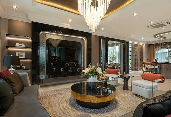 Grand Bangkok Boulevard Pinklao-Kanchana : แกรนด์บางกอก บูเลอวาร์ด ปิ่นเกล้า-กาญจนา, กรุงเทพ