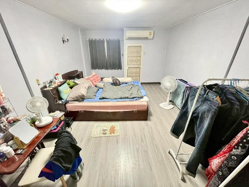 ขาย ทาวน์เฮ้าส์ หมู่บ้านรัตนวรรณ บางกรวย, นนทบุรี, บางกรวย, บางกรวย, นนทบุรี, 80 ตร.ม., ทาวน์เฮ้าส์ ขาย, โดย กรณวัสส์ กัณฑวัสส์วงส์, 60230729 - DDproperty.com