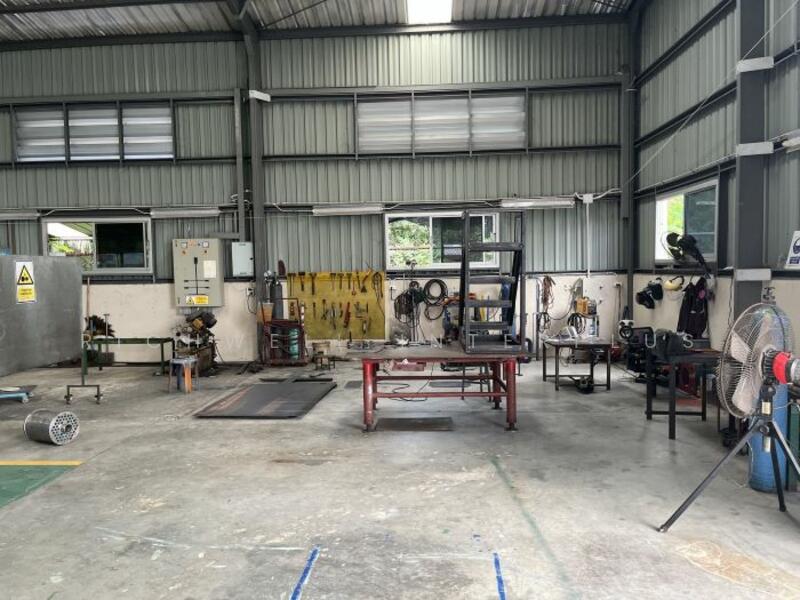 For Sale - Warehouse/factory for sale with 1 rai of land, next to Map Ta Phut Industrial Estate,, Rayong