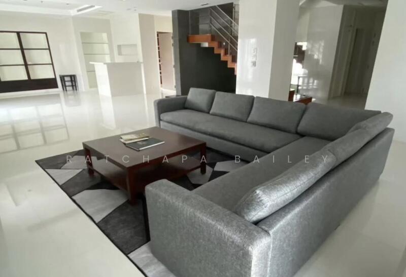 Royal Residence Park, Bangkok, 99 Royal Resident Park Lumphini, Lumphini, Pathum Wan, Bangkok, 4 Bedrooms, 380 sqm, Condo For Rent, by Nusara Rongtran, 60231439 - DDproperty.com