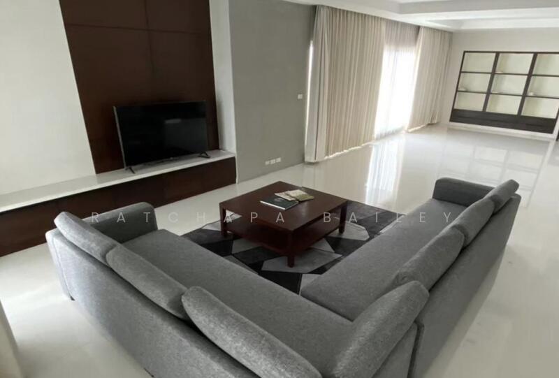 Royal Residence Park, Bangkok, 99 Royal Resident Park Lumphini, Lumphini, Pathum Wan, Bangkok, 4 Bedrooms, 380 sqm, Condo For Rent, by Nusara Rongtran, 60231439 - DDproperty.com