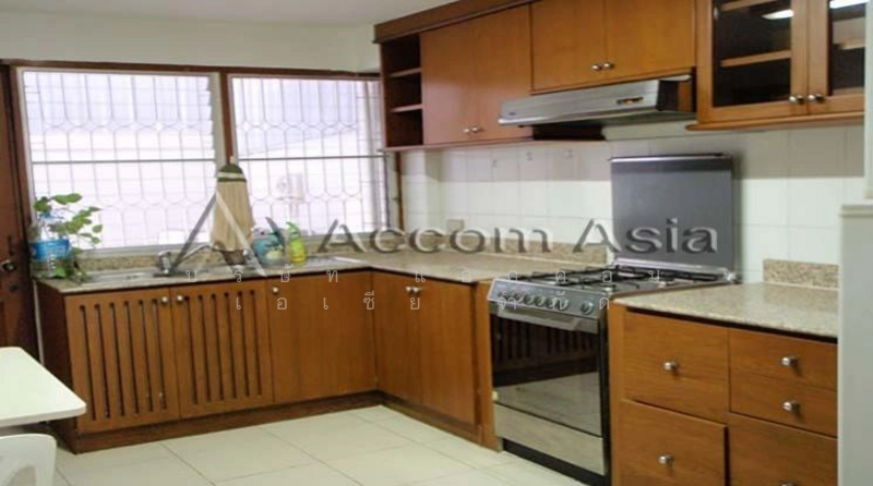 ให้เช่า - 4 Bedrooms House for Rent in Silom, Bangkok near BTS Sala Daeng - MRT Lumphini, กรุงเทพ