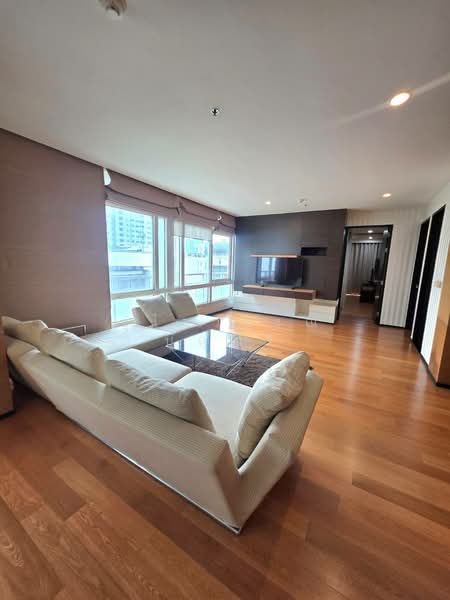 The Height, Bangkok, Soi Sukhumvit 55, Khlong Tan Nua, Watthana, Bangkok, 3 Bedrooms, 140 sqm, Condo For Rent, by Ulaiwan Boonsiri, 60231788 - DDproperty.com