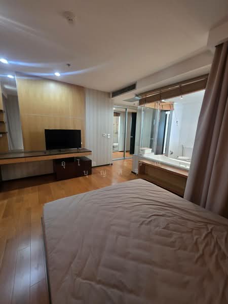 The Height, Bangkok, Soi Sukhumvit 55, Khlong Tan Nua, Watthana, Bangkok, 3 Bedrooms, 140 sqm, Condo For Rent, by Ulaiwan Boonsiri, 60231788 - DDproperty.com