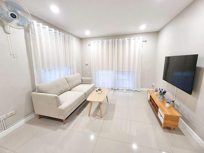 For Rent - บ้านในโครงการ ให้เช่าเดือนละ 26,000 บาท ใกล้ 89 พลาซ่าเพียง 10 นาที No.15H787, Chiang Mai