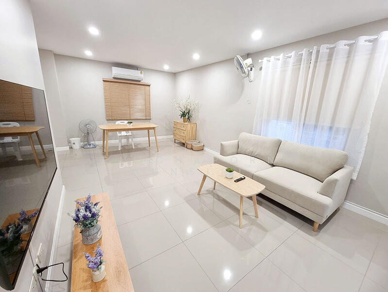 For Rent - บ้านในโครงการ ให้เช่าเดือนละ 26,000 บาท ใกล้ 89 พลาซ่าเพียง 10 นาที No.15H787, Chiang Mai
