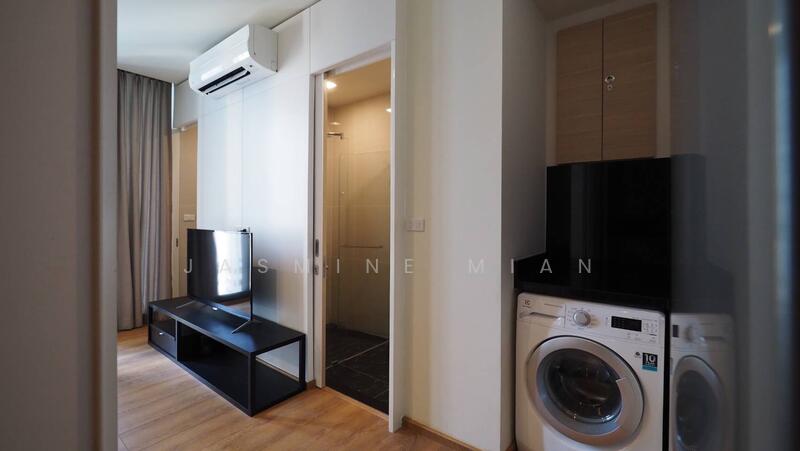 Park Origin Phrom Phong (Park 24), Bangkok, 68 Soi Sukhumvit 24, Khong Tan, Khlong Toei, Bangkok, 1 Bedroom, 33 sqm, Condo For Rent, by Wathanyu Withanakul, 60232858 - DDproperty.com