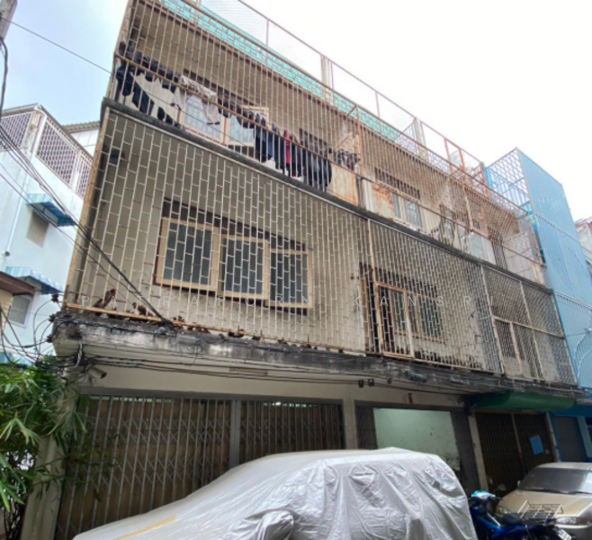 ขาย - 2-Br Townhouse near MRT Hua Lamphong, กรุงเทพ