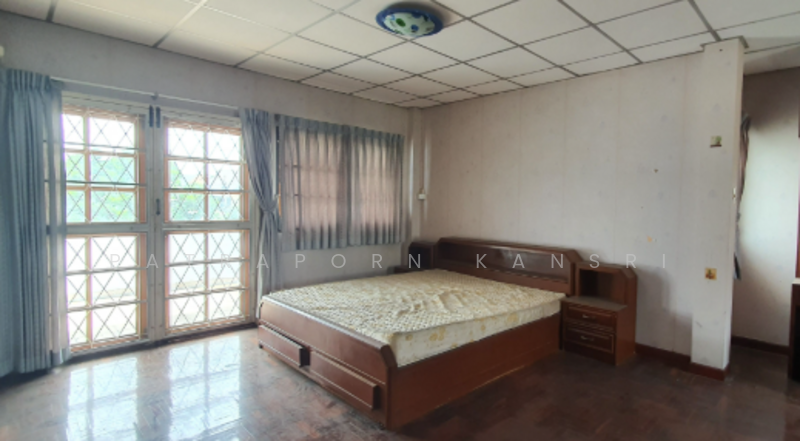 ขาย - 3-Br House in Bang Chak, กรุงเทพ