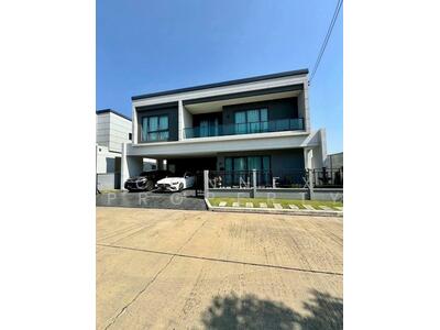 ขาย - Centro Ramindra-Chatuchot : เซนโทร รามอินทรา-จตุโชติ, กรุงเทพ