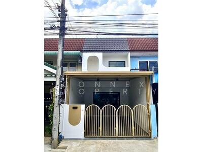 ขาย - มโนรมย์ 2, กรุงเทพ