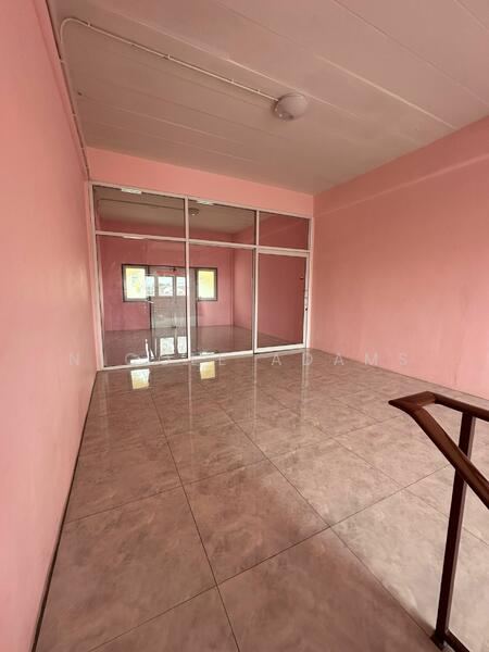 For Rent - 2-Bedroom Townhouse, Bangkok