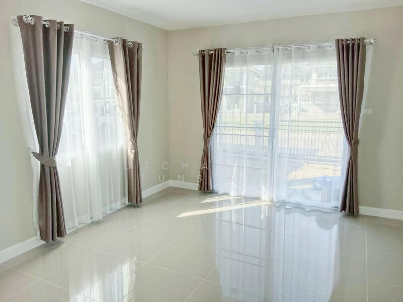 ให้เช่า - บ้านในโครงการ ให้เช่าเดือนละ 25,000 บาท ใกล้ตลาดแม่กวงเพียง 5 นาที No.12H480, เชียงใหม่