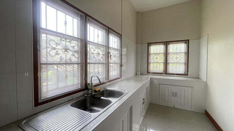 ขาย - ที่ดินบ้านเดี่ยวชั้นเดียวตำบลเชิงกลัด อำเภอบางระจัน สิงห์บุรี เนื่อที่ 204 ตารางวา, สิงห์บุรี