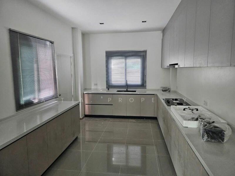 For Rent - Patta Element, Chon Buri