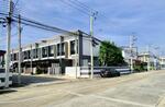 สวยสุดในหมู่บ้าน บ้านตัวอย่าง ตกแต่งจัดเต็ม ทาวน์เฮ้าส์ 2 ชั้น แปลงมุม ม.แกรนด์วิลล์ ปทุมธานี-สายใน, ปทุมธานี