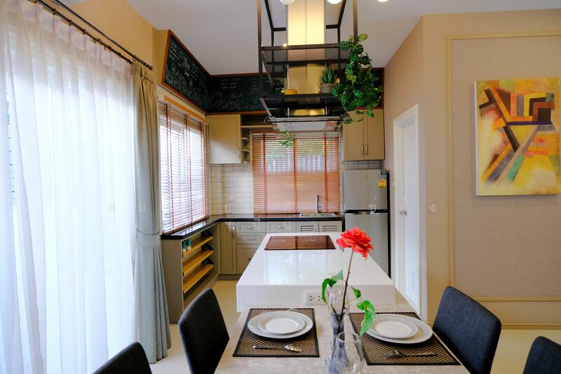 ขาย - สวยสุดในหมู่บ้าน บ้านตัวอย่าง ตกแต่งจัดเต็ม ทาวน์เฮ้าส์ 2 ชั้น แปลงมุม ม.แกรนด์วิลล์ ปทุมธานี-สายใน, ปทุมธานี