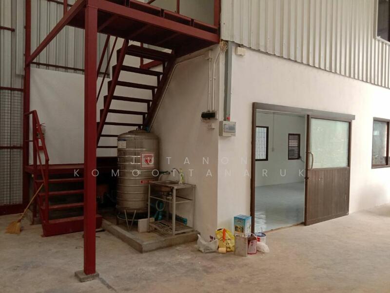 ให้เช่า - ให้เช่าโกดังใหม่พร้อมสำนักงาน พื้นที่ใช้สอย 711 ตรม. ใกล้แยกเทพารักษ์ น้ำไม่ท่วม เข้าออกสะดวก, สมุทรปราการ