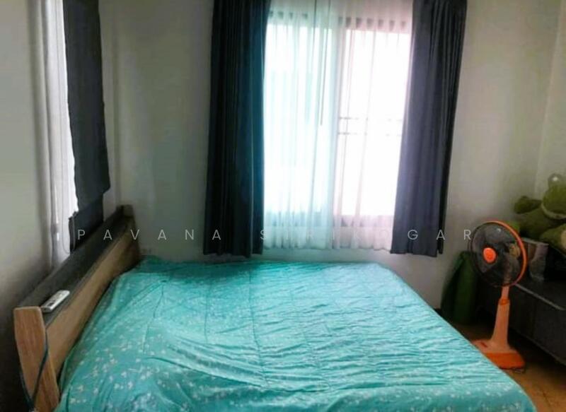 ขาย - 4-Br Townhouse near BTS Punnawithi, กรุงเทพ