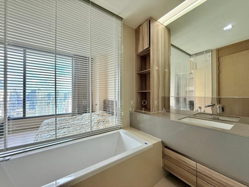 The Esse Asoke, Bangkok, 333 Soi Sukhumvit 21, Sukhumvit Road, Khlongtoei Nua, Watthana, Bangkok, 1 Bedroom, 47 sqm, Condo For Rent, by Bangkok Residential, 60234788 - DDproperty.com