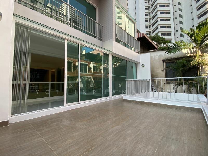 ให้เช่า - 3-Br Townhouse near BTS Nana (2280290), กรุงเทพ