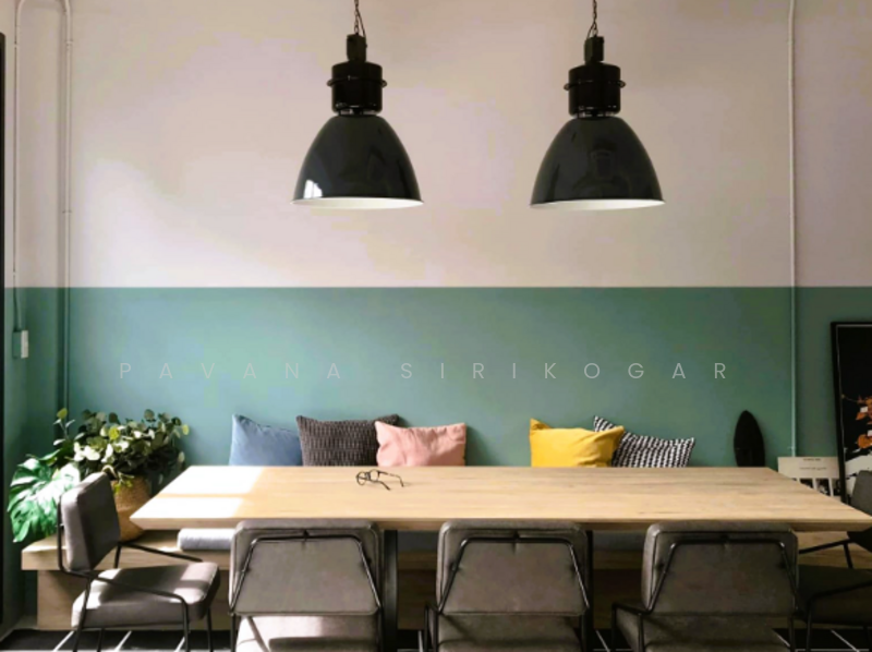 ให้เช่า - 4-Br Townhouse near BTS Phra Khanong, กรุงเทพ