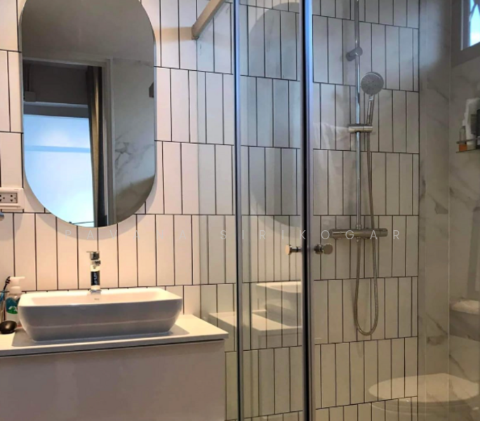 ให้เช่า - 4-Br Townhouse near BTS Phra Khanong, กรุงเทพ