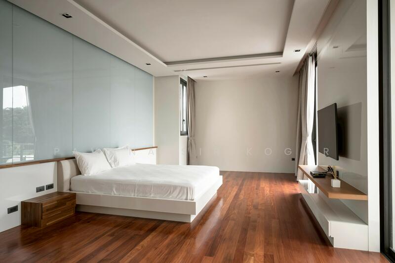 ให้เช่า - 4-Br House near BTS Phra Khanong, กรุงเทพ