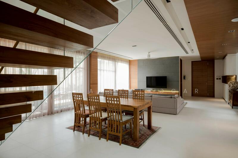 ให้เช่า - 4-Br House near BTS Phra Khanong, กรุงเทพ