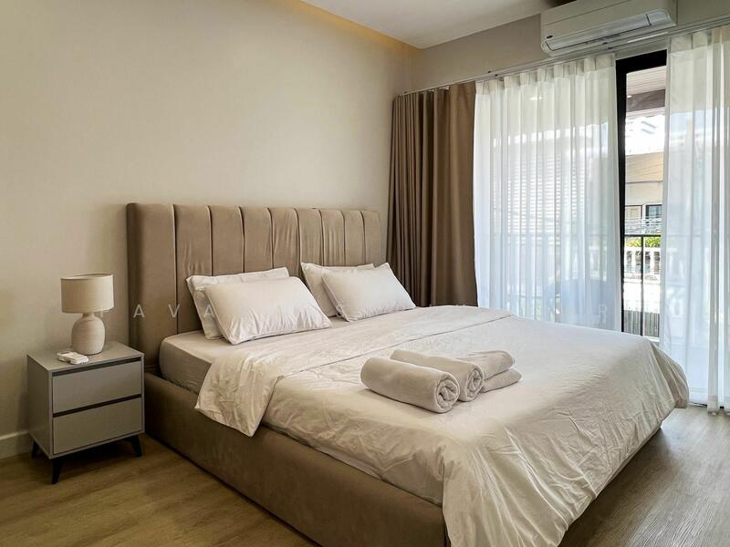 ให้เช่า - 5-Br Townhouse near ARL Ramkhamhaeng, กรุงเทพ