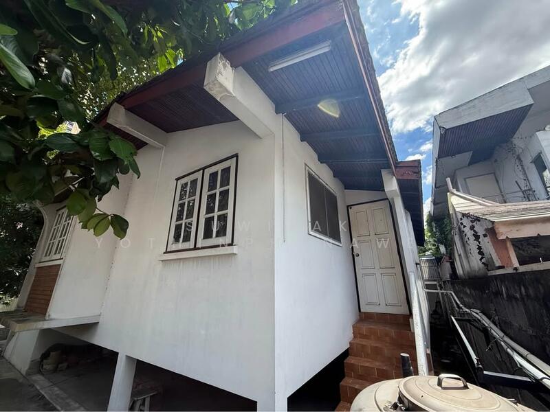 ขาย - 6-Br House near BTS Saphan Khwai (2332779), กรุงเทพ