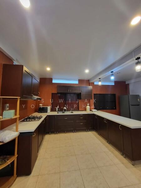 ให้เช่า - 3-Br House near MRT Sutthisan (2345809), กรุงเทพ