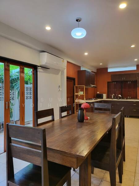 ให้เช่า - 3-Br House near MRT Sutthisan (2345809), กรุงเทพ