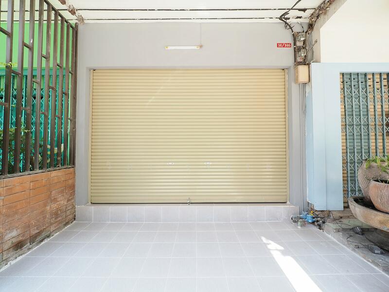 ขาย - บ้านรีโนเวทใหม่ ขายราคาพิเศษ อาคารพาณิชย์ 3.5 ชั้น+ดาดฟ้า ม.บัวทองธานี ขนาด 15 ตรว. 5นอน 3น้ำ, นนทบุรี