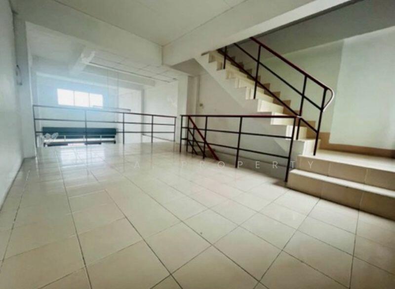 ให้เช่า - อาคารพาณิชย์ ศรีราชา-หนองค้อ, ชลบุรี