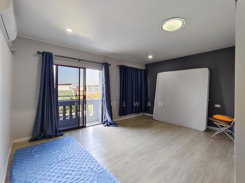 For Sale - 4-story townhome, good location, can access in many ways, 2-Sena-Chokchai Si Green and yellow lines, Bangkok