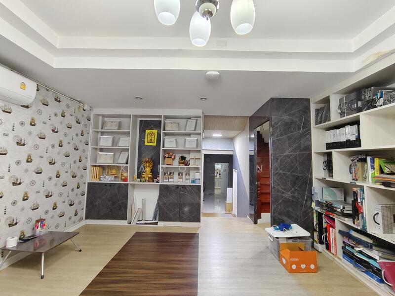 For Sale - 4-story townhome, good location, can access in many ways, 2-Sena-Chokchai Si Green and yellow lines, Bangkok