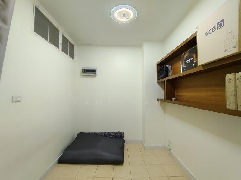 For Sale - 4-story townhome, good location, can access in many ways, 2-Sena-Chokchai Si Green and yellow lines, Bangkok