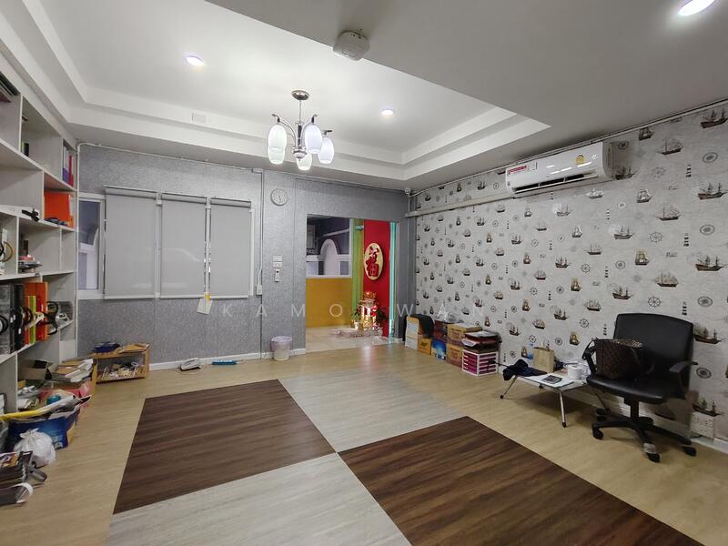 For Sale - 4-story townhome, good location, can access in many ways, 2-Sena-Chokchai Si Green and yellow lines, Bangkok