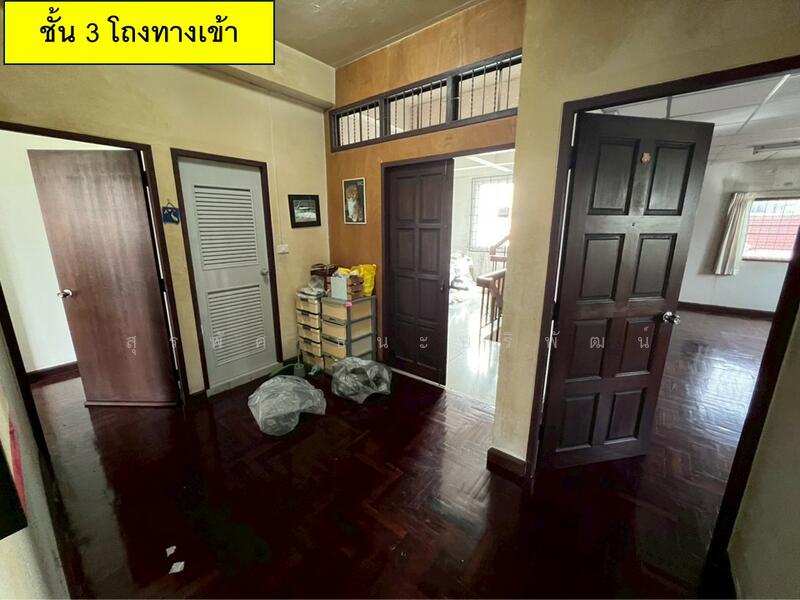 ให้เช่า - เช่า/ขาย ที่ดินพร้อมอาคาร 5 ชั้น ด้านหน้าติดถนน เฉลิมพระเกียรติ ร.9 ด้านหลังอยู่ในซอย 17, กรุงเทพ