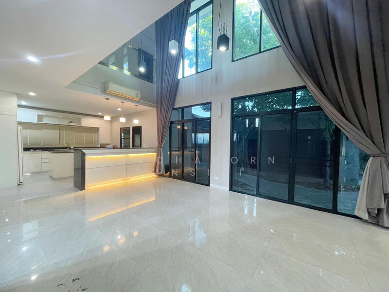 ให้เช่า - บ้านใจกลางเมือง ให้เช่าเดือนละ 45,000 บาท ใกล้เมญ่า No.1H429, เชียงใหม่