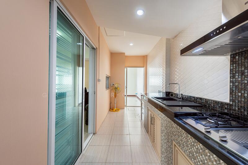 ให้เช่า - The Colors Leisure Bangna Km.8 : เดอะ คัลเลอร์ส เลชเชอร์ บางนา กม.8, สมุทรปราการ